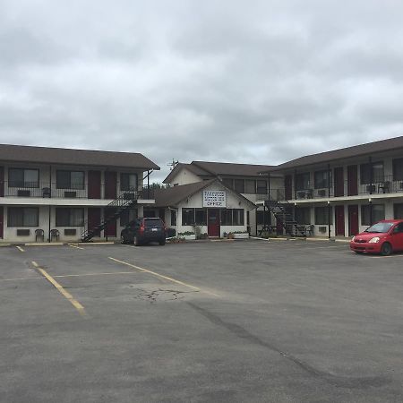 Parkwood Motor Inn Sundre Exterior photo