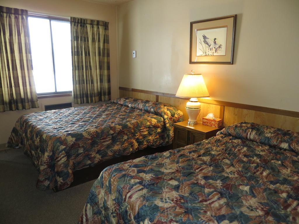 Parkwood Motor Inn Sundre Room photo
